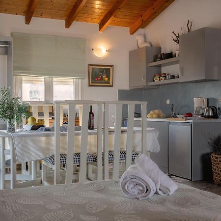 Apostolos Loft - Cozy Loft In The Center Of Preveza Eksteriør bilde